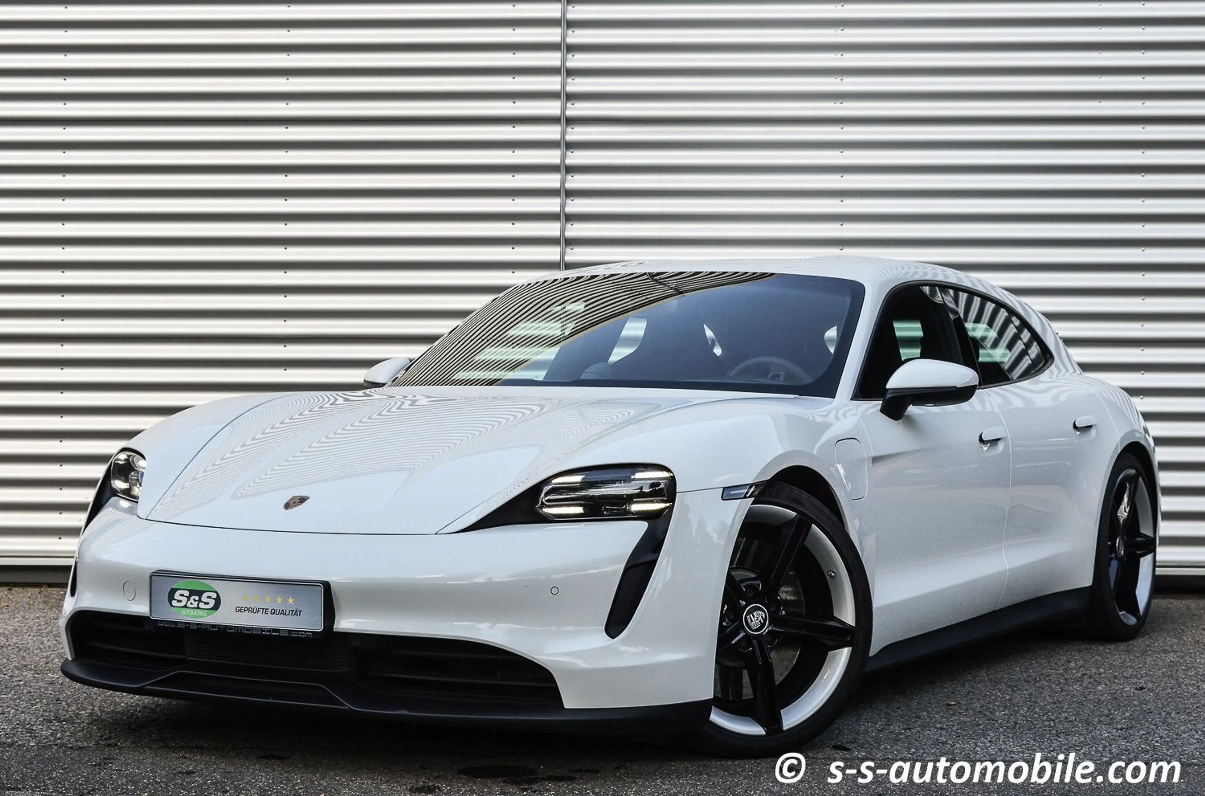 Porsche Taycan Sport Turismo Performance Batterie 18Wege