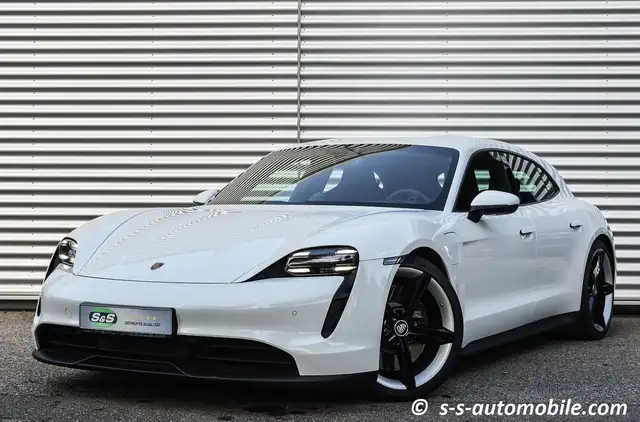 Porsche Taycan Sport Turismo Performance Batterie 18Wege
