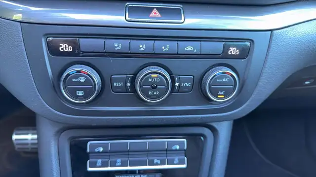 Volkswagen Sharan view 13
