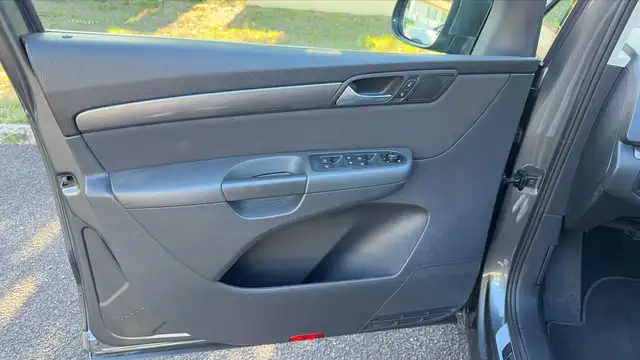 Volkswagen Sharan view 7