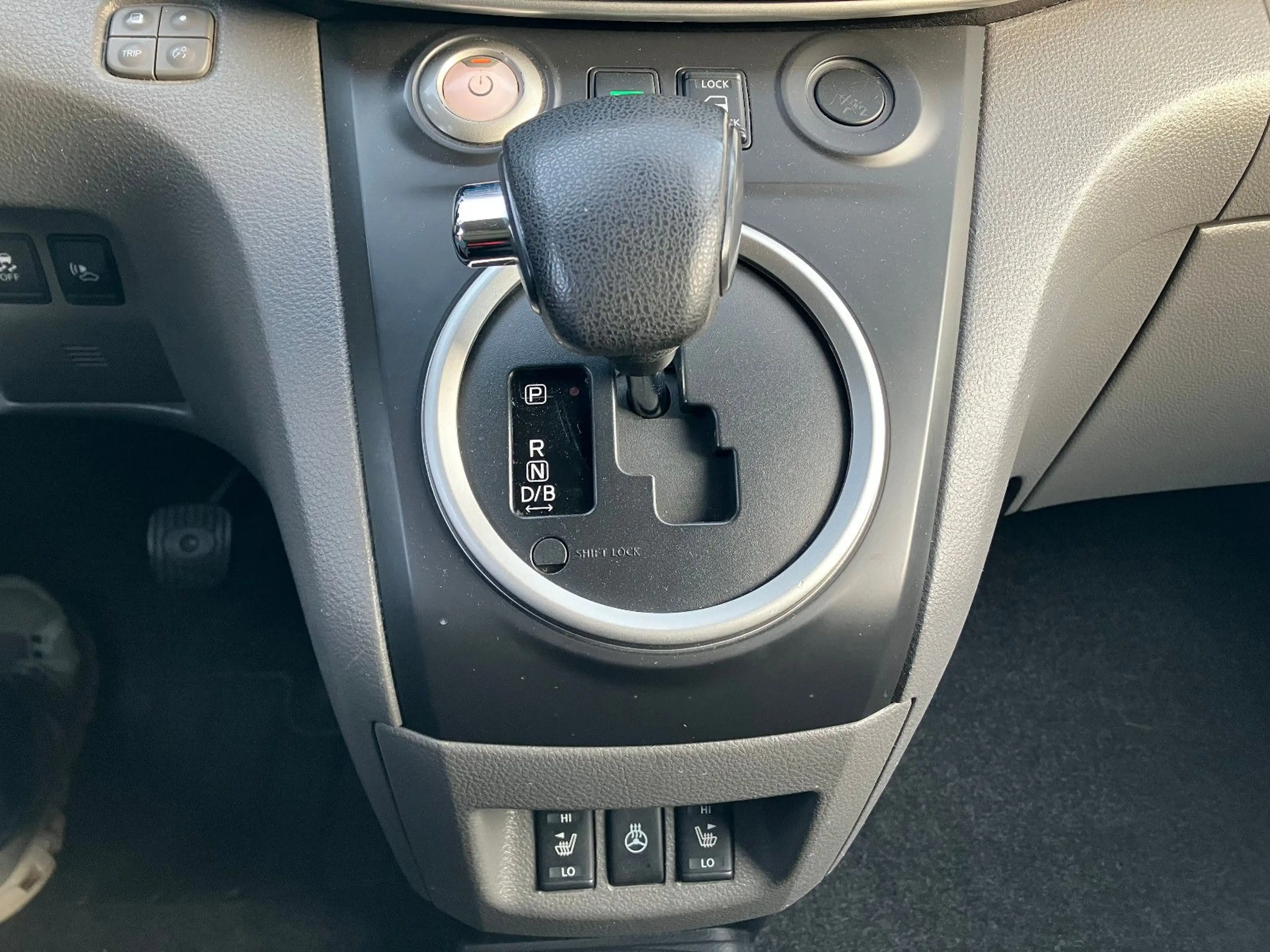 Nissan E-NV200 Hygieneausbau — photo 12