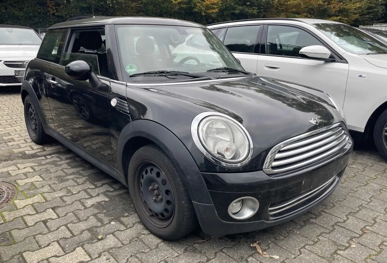 MINI Cooper Cooper 1.6 Schwarz - 2