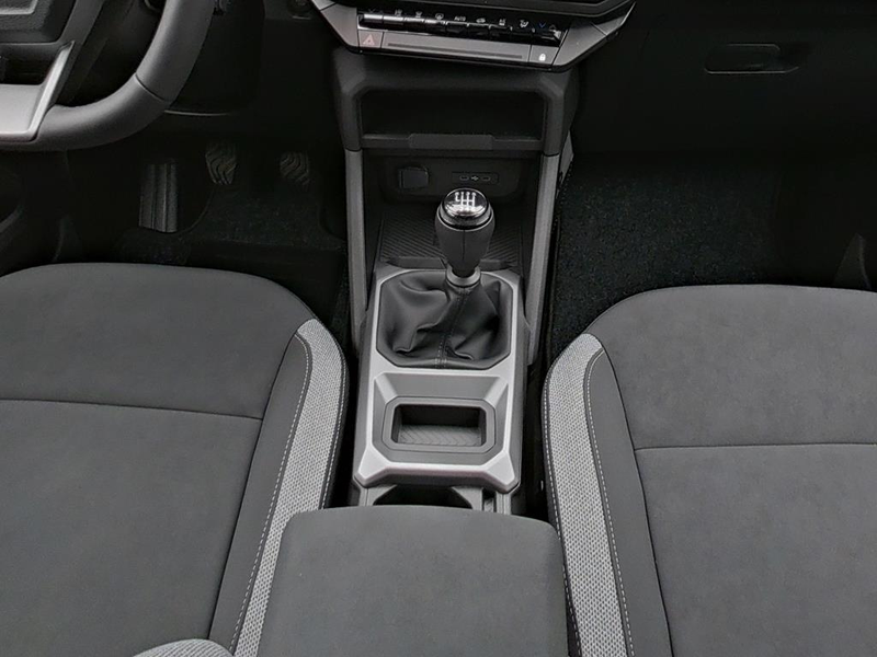 Dacia Bigster Journey mild hybrid 140 — photo 12