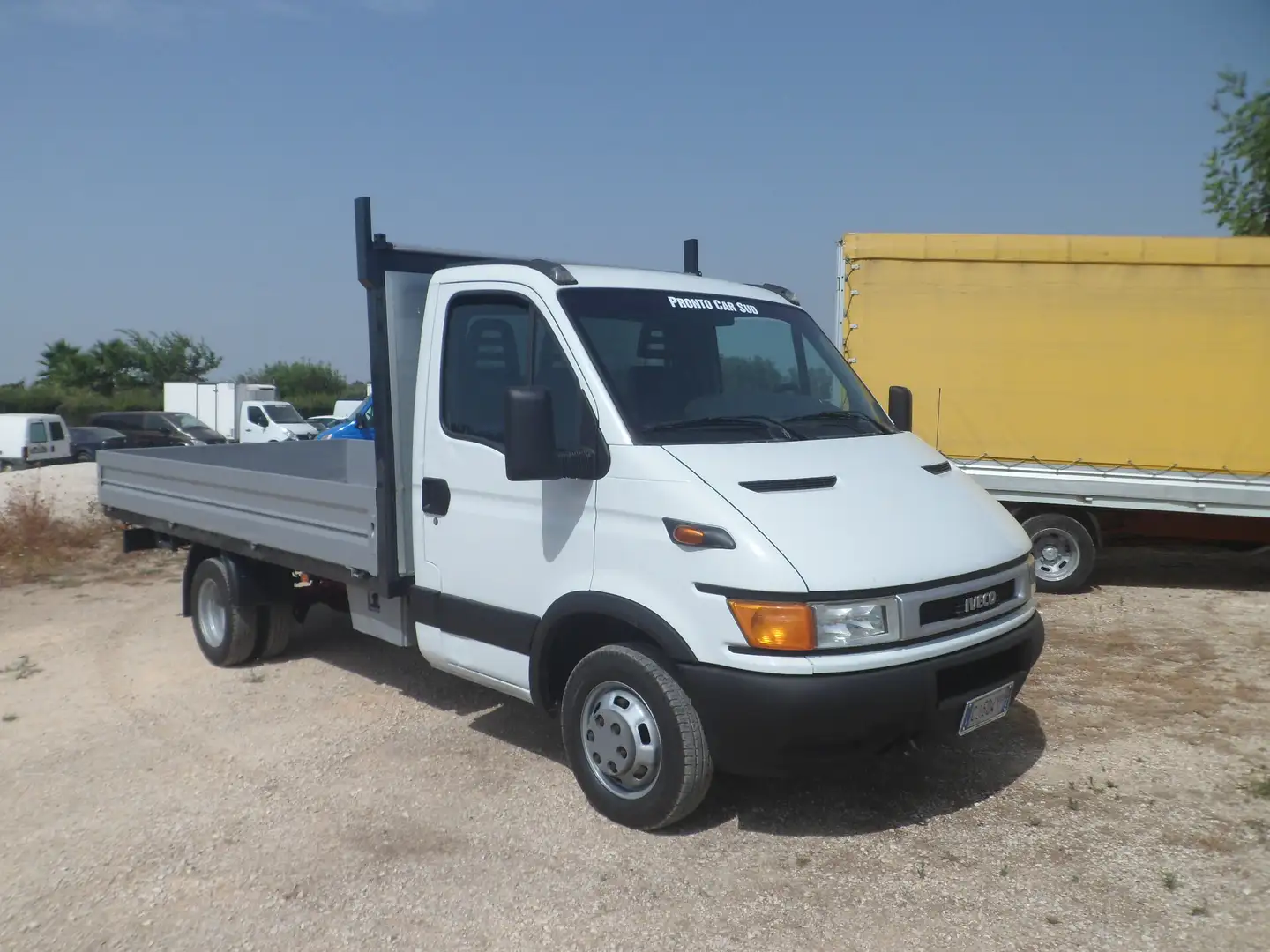 Iveco Daily 35c12 cassone fisso Blanco - 2