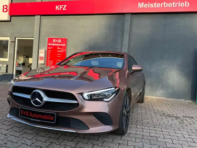Mercedes-Benz CLA Shooting Brake 220*RFK*Navi*Led* Sonderausst