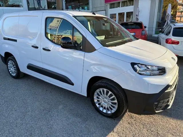 Toyota Proace City 1.5 D 100 cv s&s L2 Comfort - km zero!
