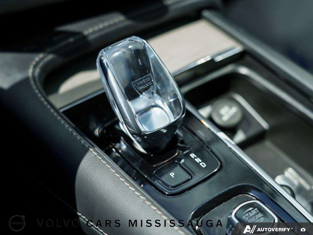 2024 Volvo XC90 Ultimate Plug-In Hybrid thumb 19