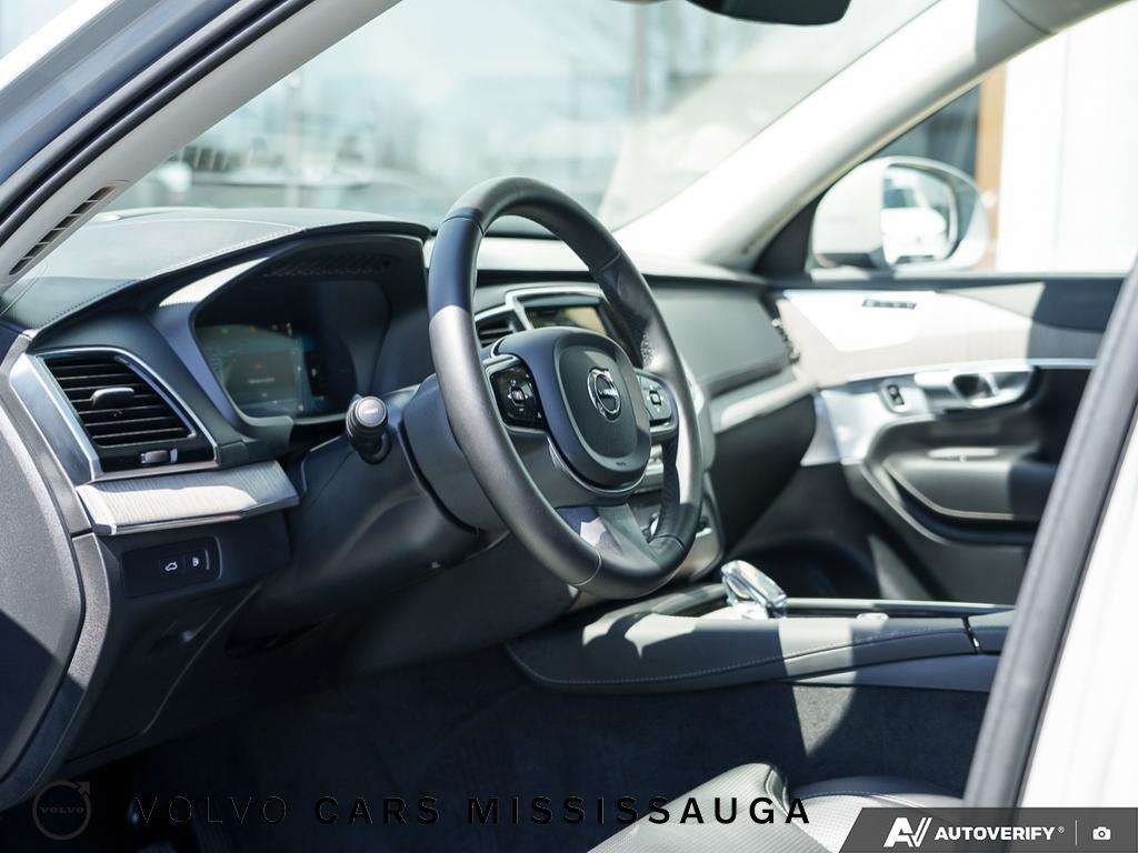 2024 Volvo XC90 Ultimate Plug-In Hybrid thumb 13