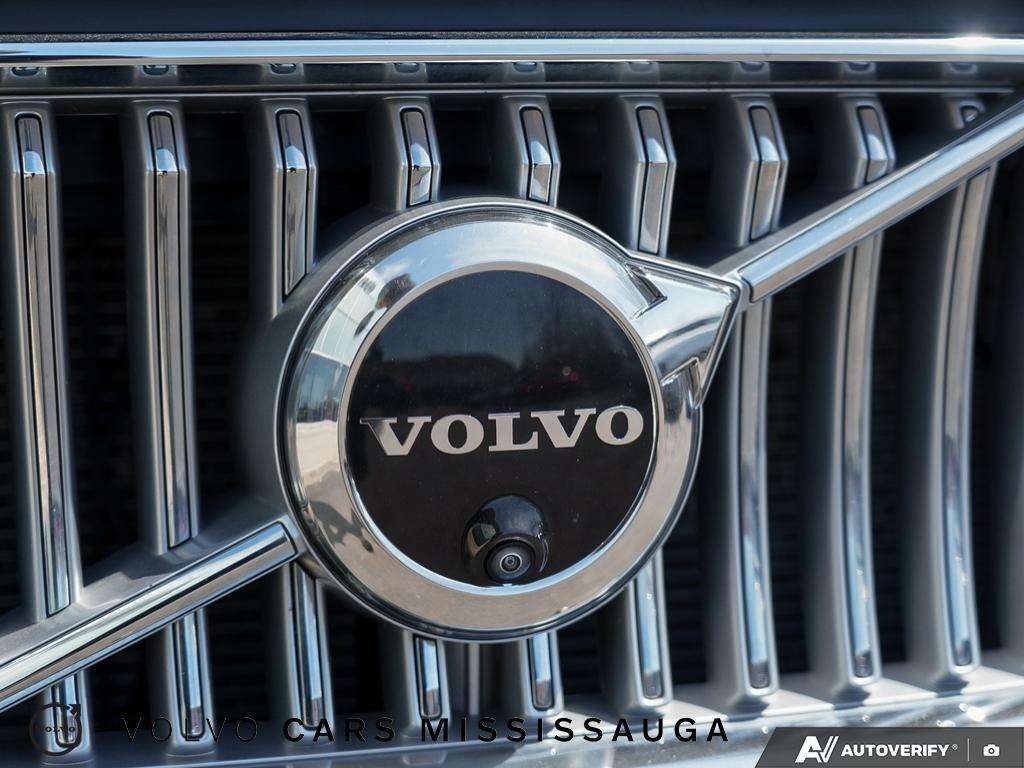 2024 Volvo XC90 Ultimate Plug-In Hybrid thumb 9