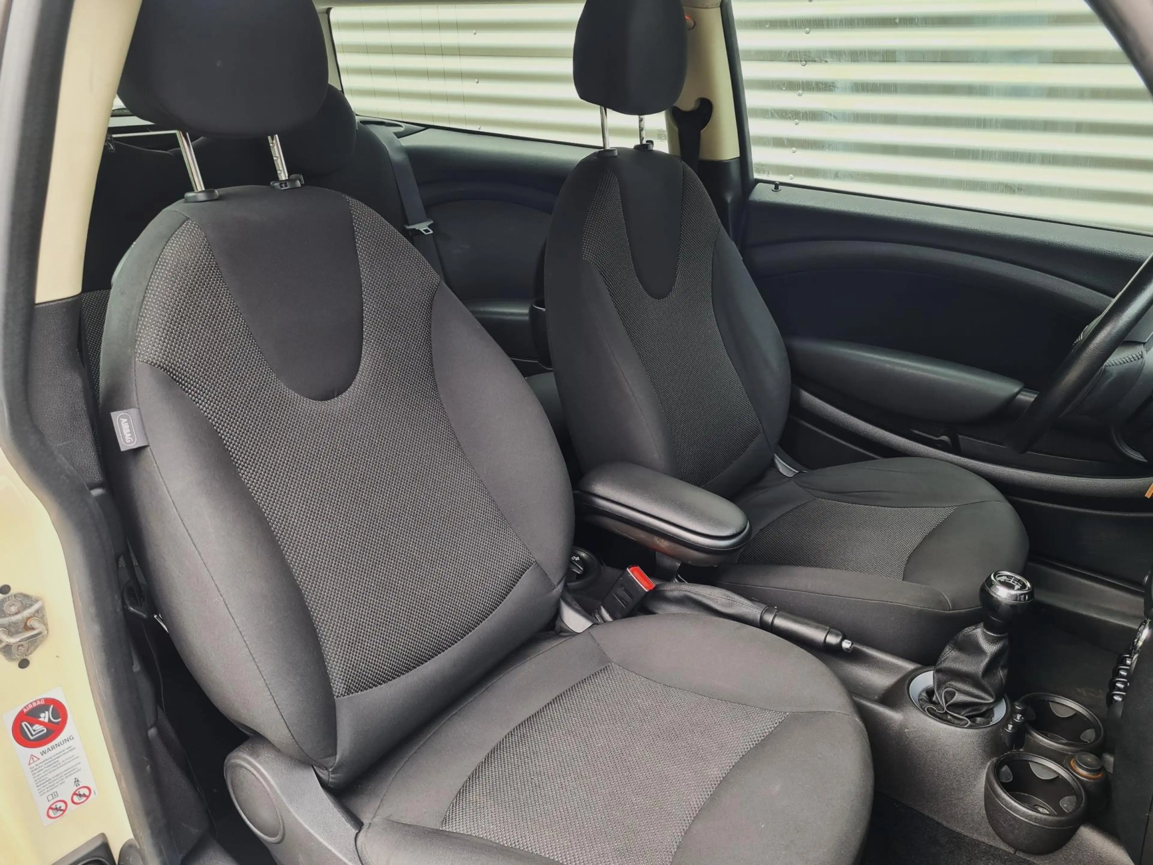 MINI Cooper Clubman Mini 1.6 Chili 07-2012 Pepper (Old English) White — photo 7
