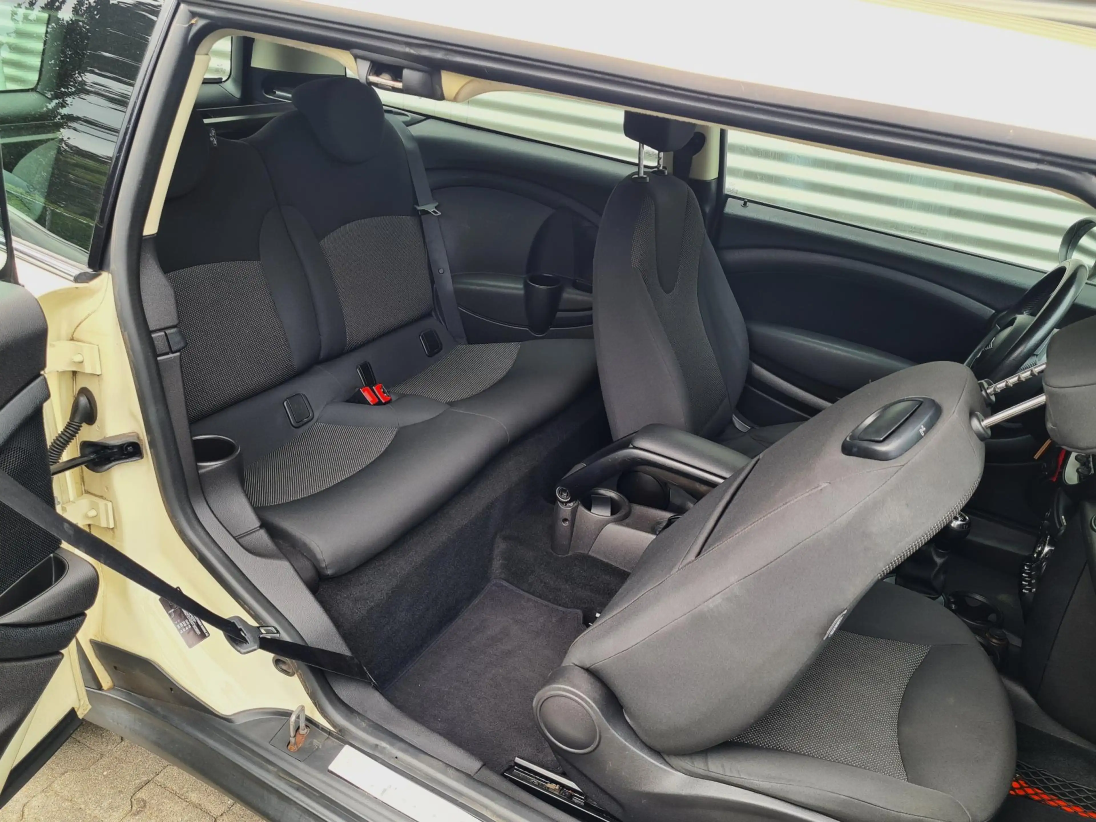 MINI Cooper Clubman Mini 1.6 Chili 07-2012 Pepper (Old English) White — photo 12