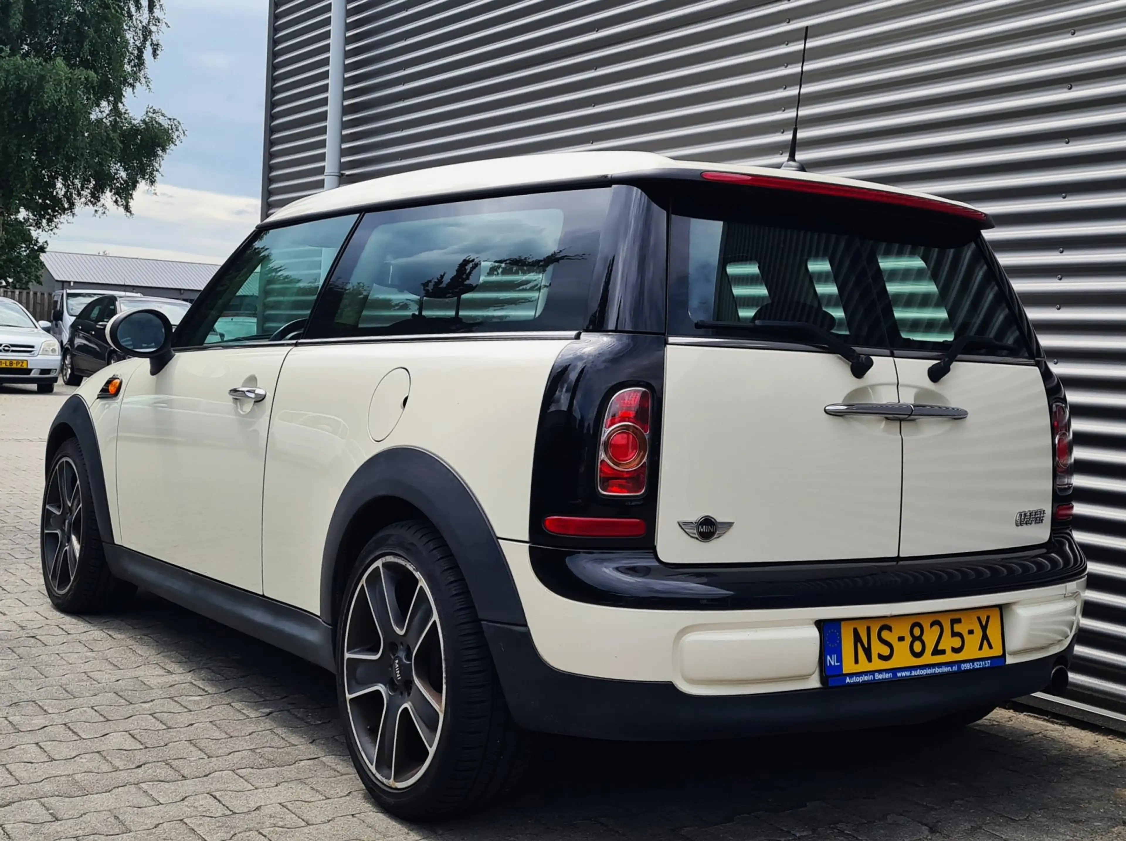 MINI Cooper Clubman Mini 1.6 Chili 07-2012 Pepper (Old English) White — photo 3