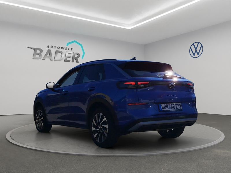 Volkswagen T-Roc Life 1.5 l eTSI LED ACC — photo 4