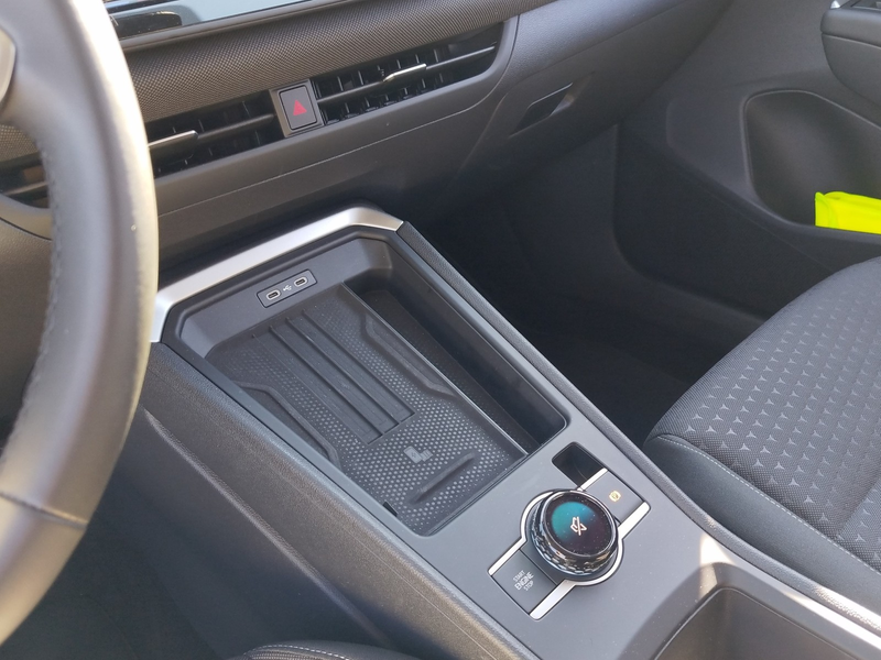 Volkswagen T-Roc Life 1.5 l eTSI LED ACC — photo 14