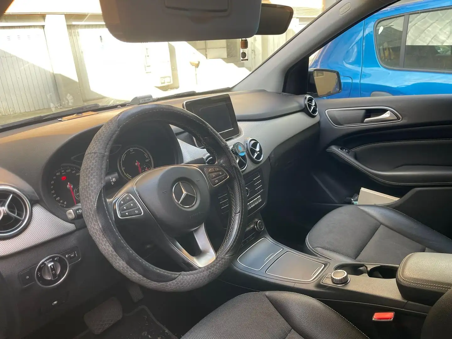 Mercedes-Benz B Electric Drive Sport e (Electric Drive) - 1
