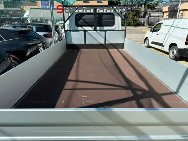 Iveco Daily view 3