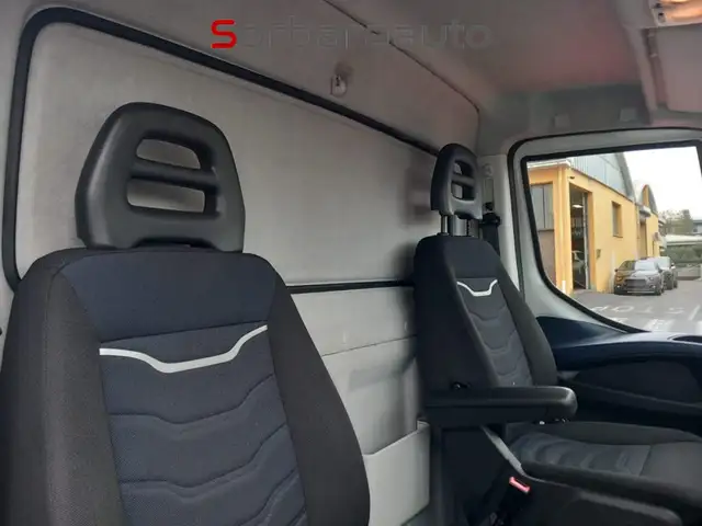 Iveco Daily view 13