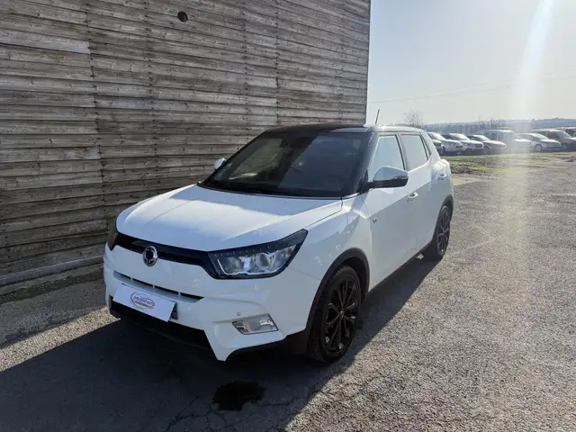SsangYong Tivoli Tivoli 160 e-XDi 2WD - BVA  Luxury PHASE 1