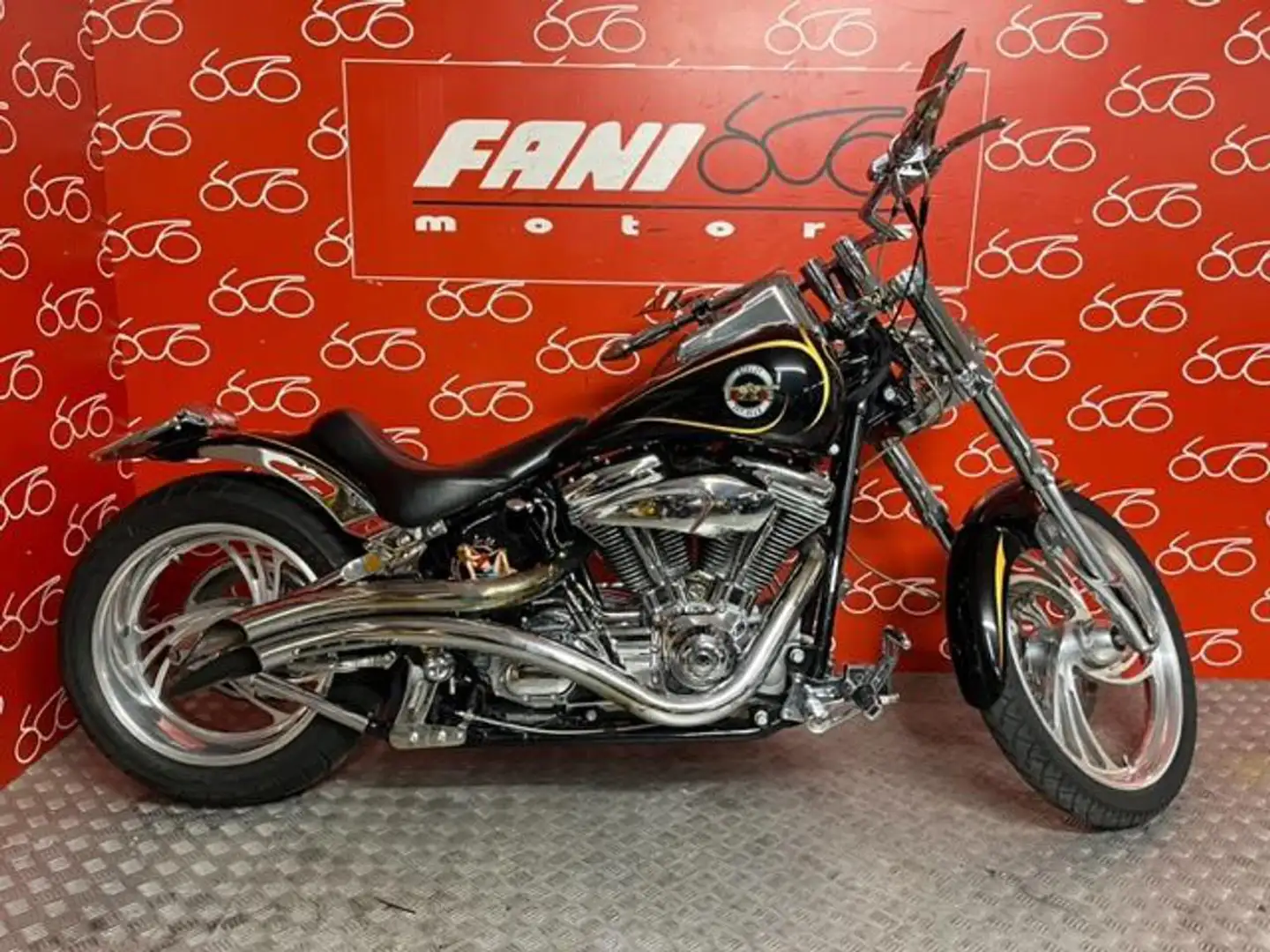 Harley-Davidson 1450 Standard Nero - 1