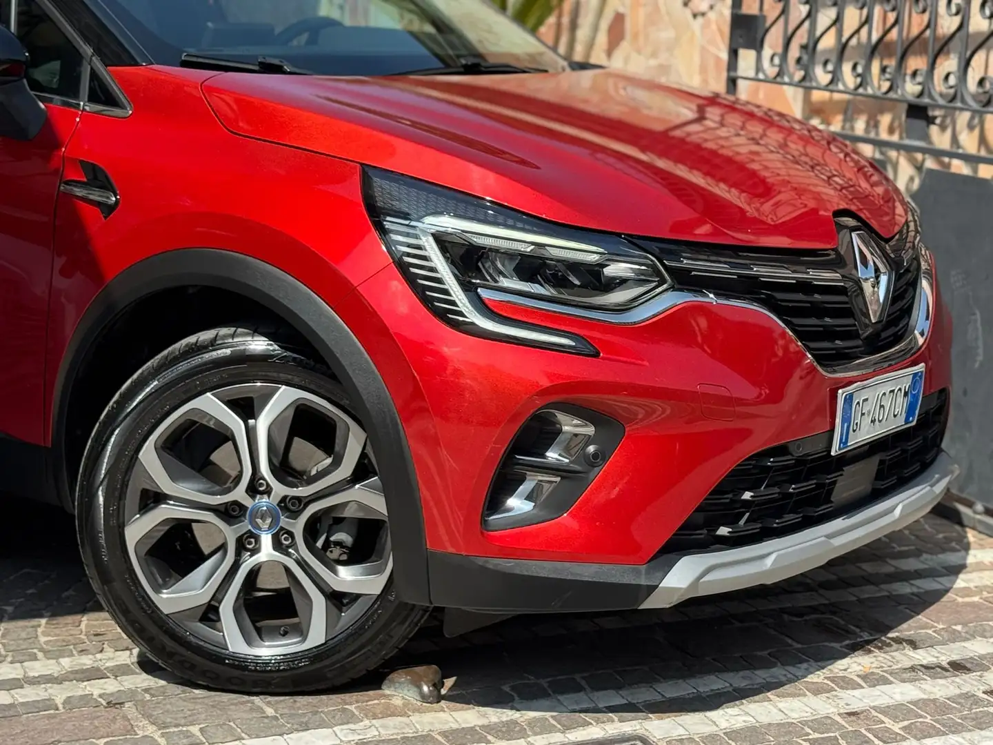 Renault Captur Renault Captur Plug-in Hybrid E-Tech 160 CV Intens Rosso - 2