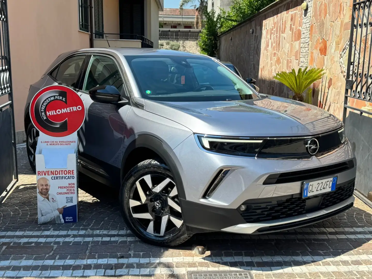 Opel Mokka 1.5 diesel Ultimate Argintiu - 1