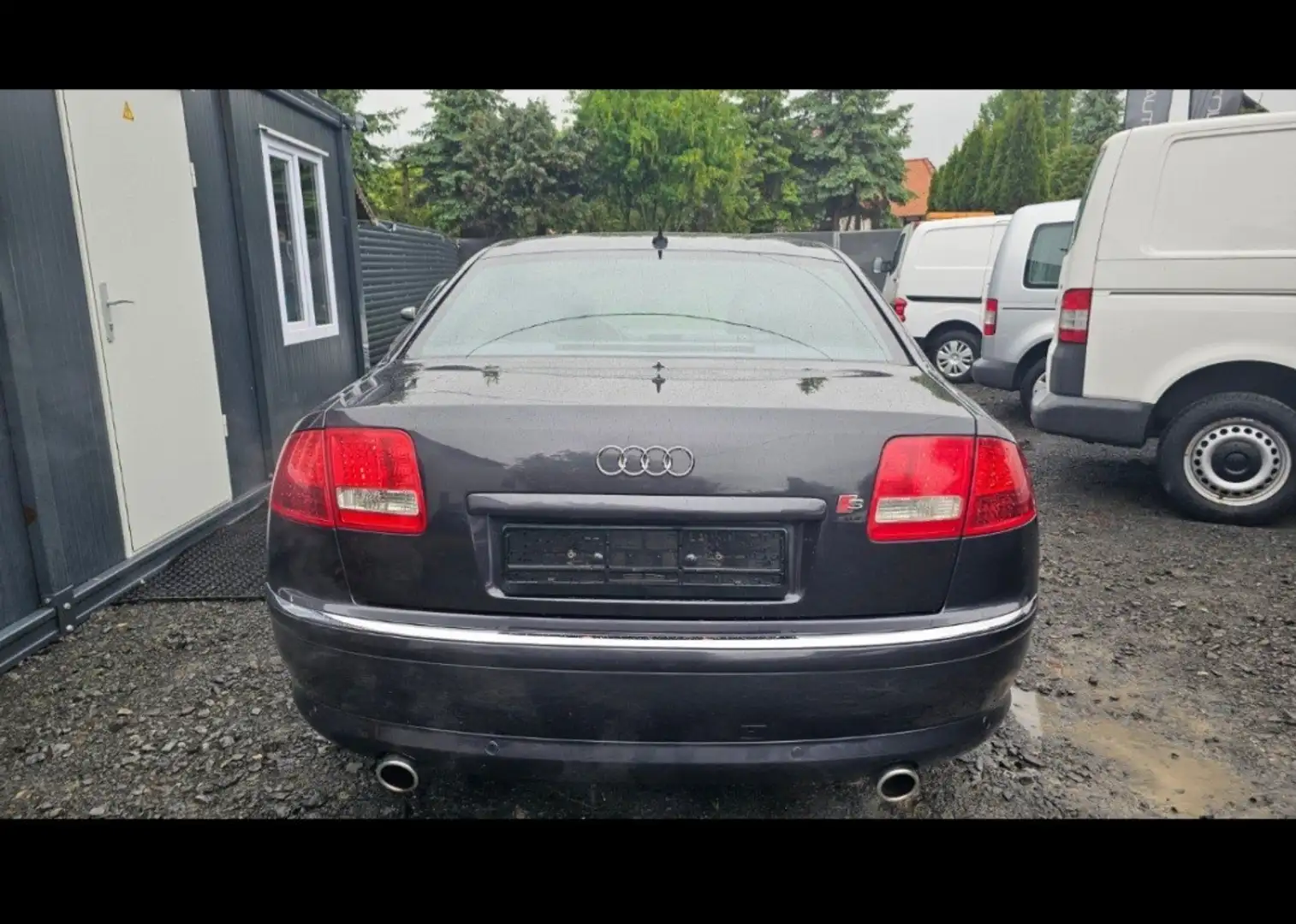 Audi A8 3.7 quattro - 2