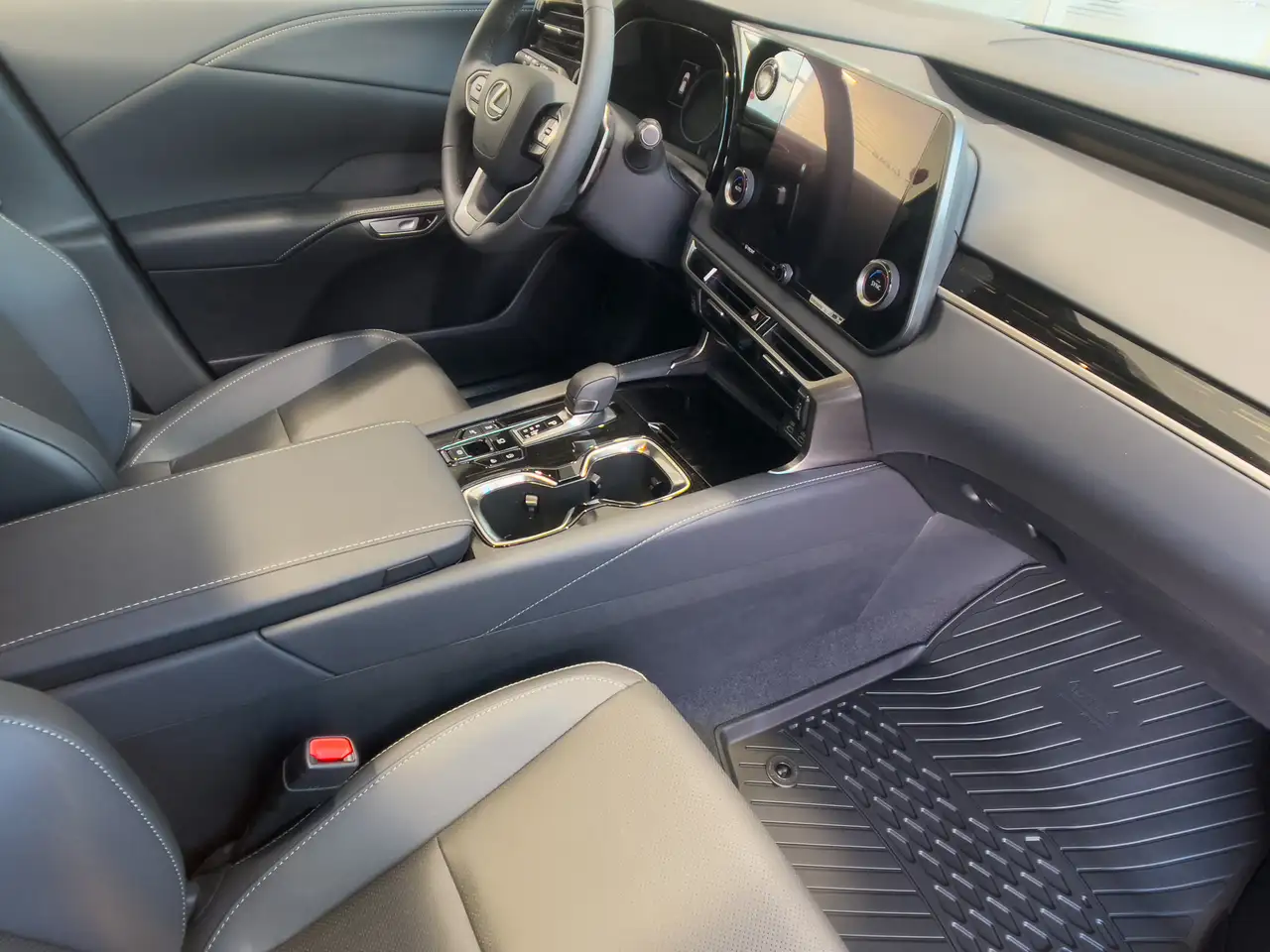 Lexus RX снимка Lexus RX