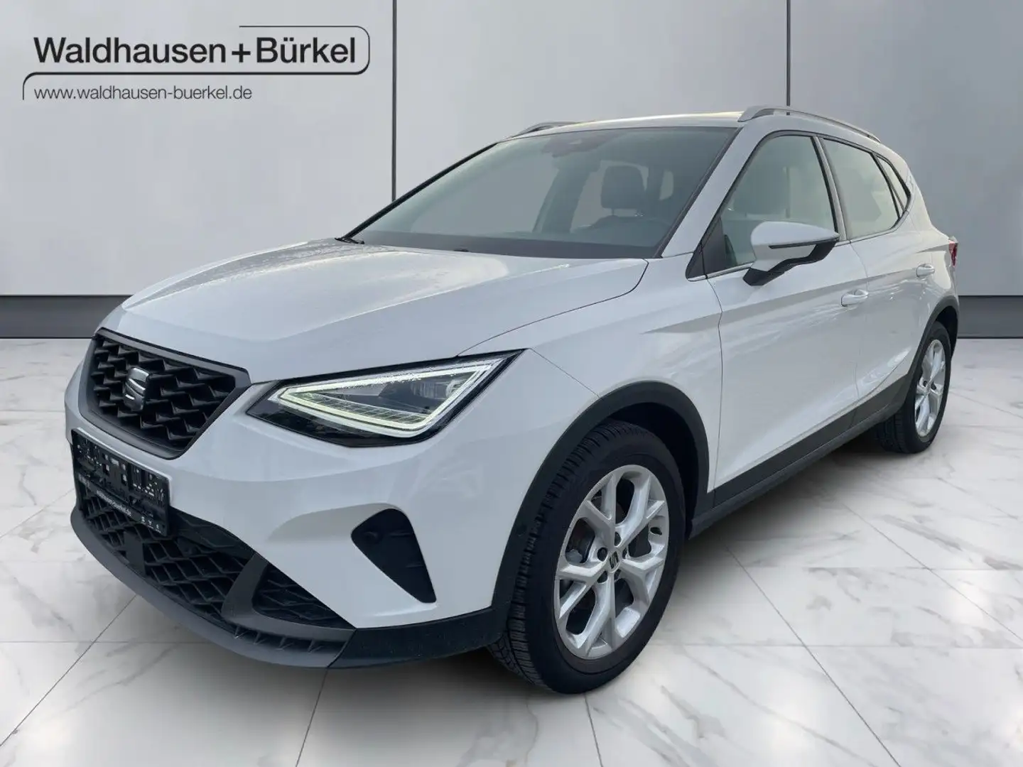 SEAT Arona FR 1.0 TSI+LED+Navi+Parklenk.+Allwetter Weiß - 1