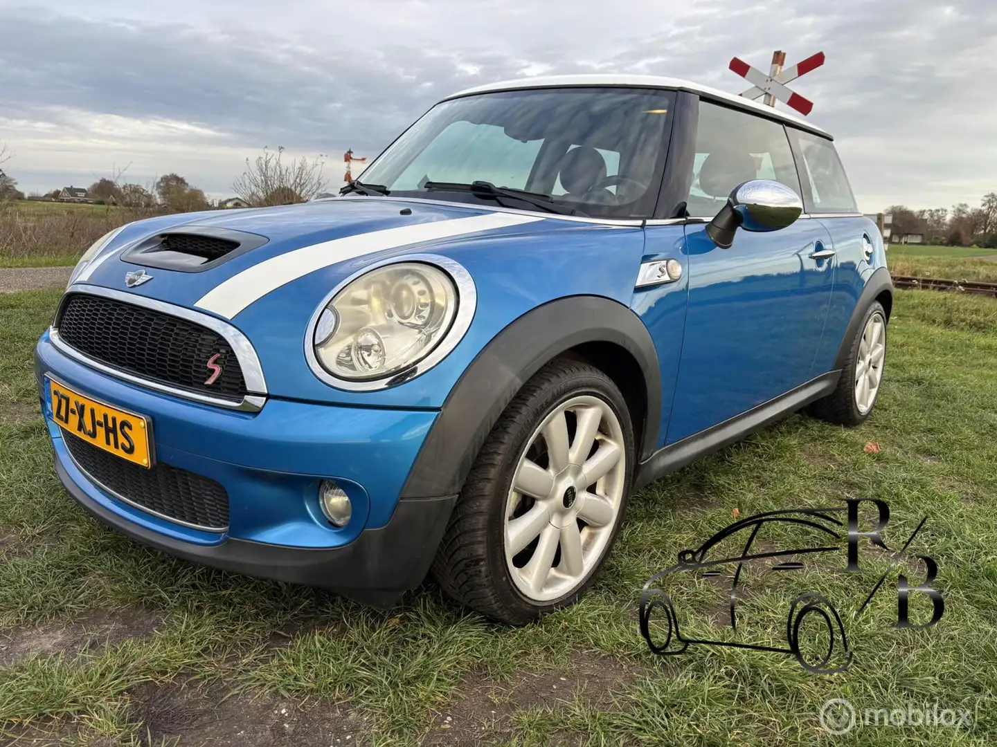 MINI Cooper S Mini 1.6 Chili Origineel-NL AIRCO LEER STOELVERW Blauw - 1