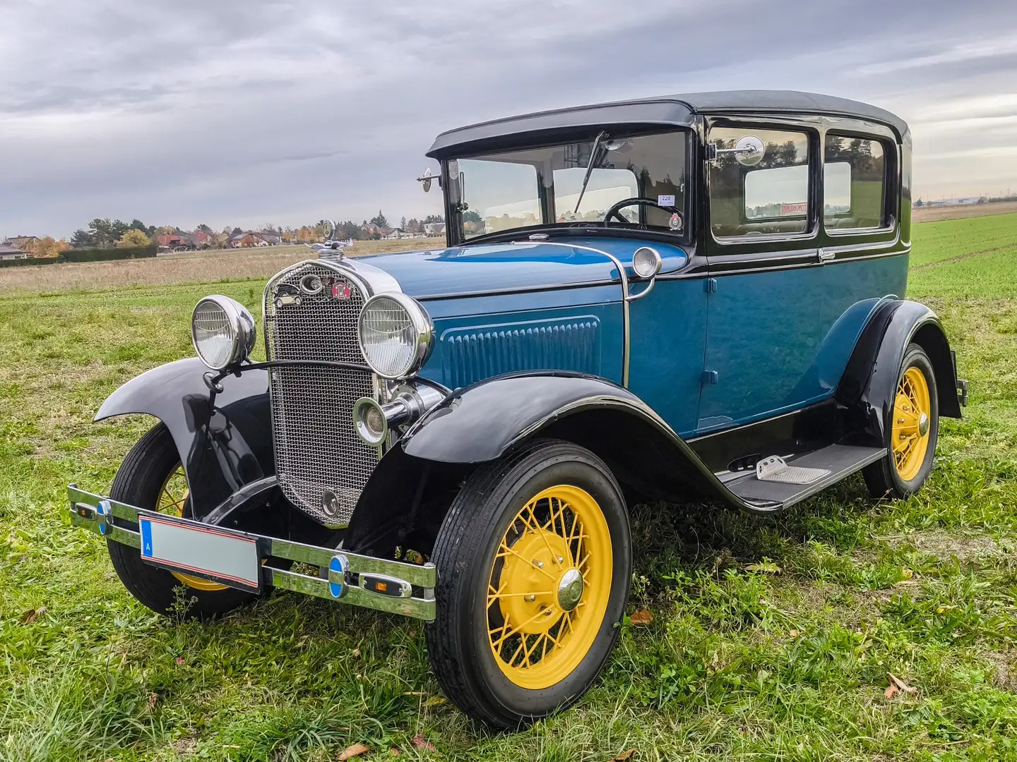 Ford Ford Model A Tudor Deluxe Sedan Bleu - 1