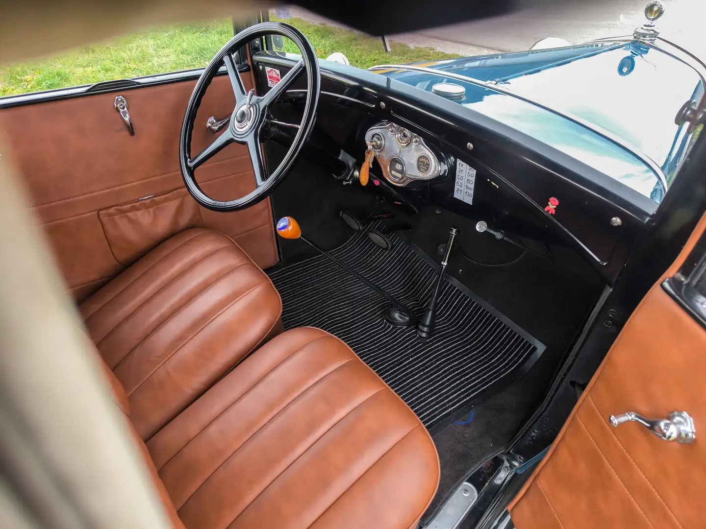 Ford Ford Model A Tudor Deluxe Sedan Bleu - 2