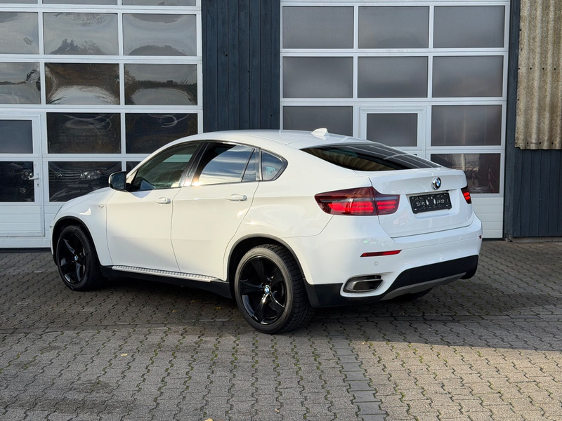 BMW X6 Baureihe X6 xDrive50i/Leder/Head-Up/Memo/Kamera — photo 4