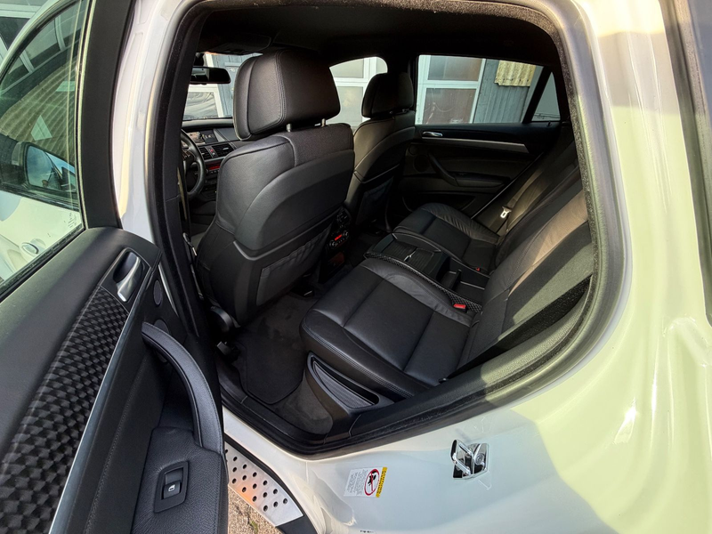 BMW X6 Baureihe X6 xDrive50i/Leder/Head-Up/Memo/Kamera — photo 6