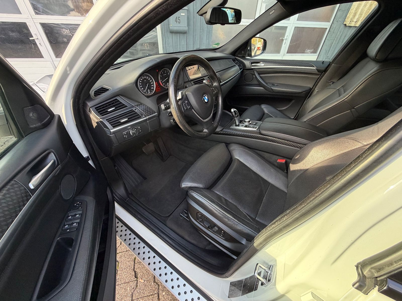 BMW X6 Baureihe X6 xDrive50i/Leder/Head-Up/Memo/Kamera — photo 5
