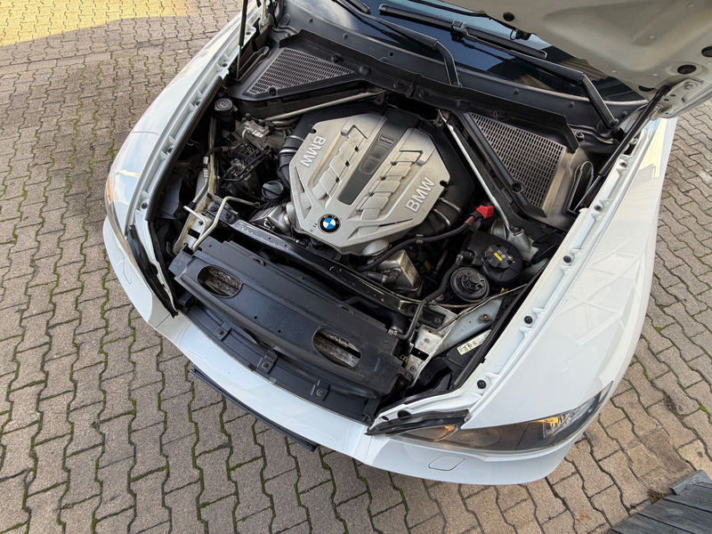 BMW X6 Baureihe X6 xDrive50i/Leder/Head-Up/Memo/Kamera — photo 14