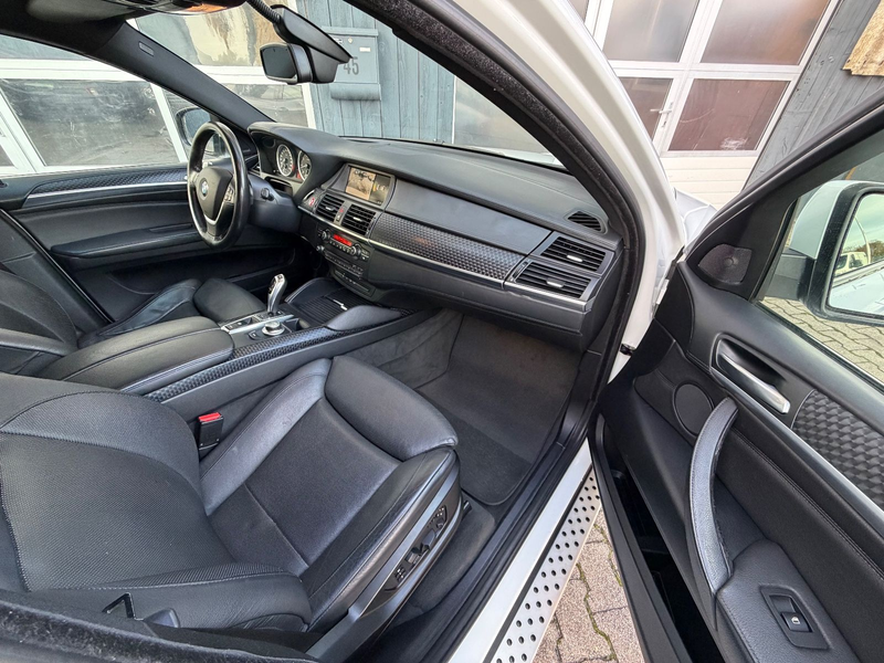 BMW X6 Baureihe X6 xDrive50i/Leder/Head-Up/Memo/Kamera — photo 7