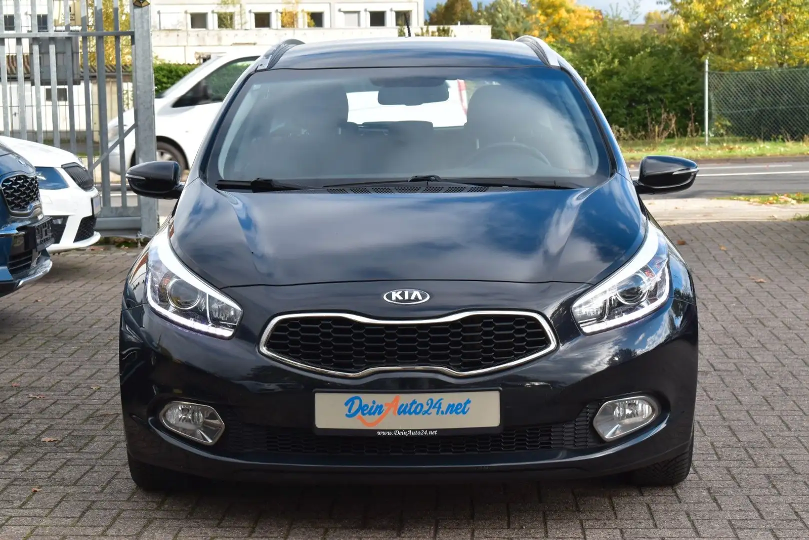Kia Ceed SW / cee'd SW Spirit AUT.|Navi|Si-Hzg|Tempo. Schwarz - 2