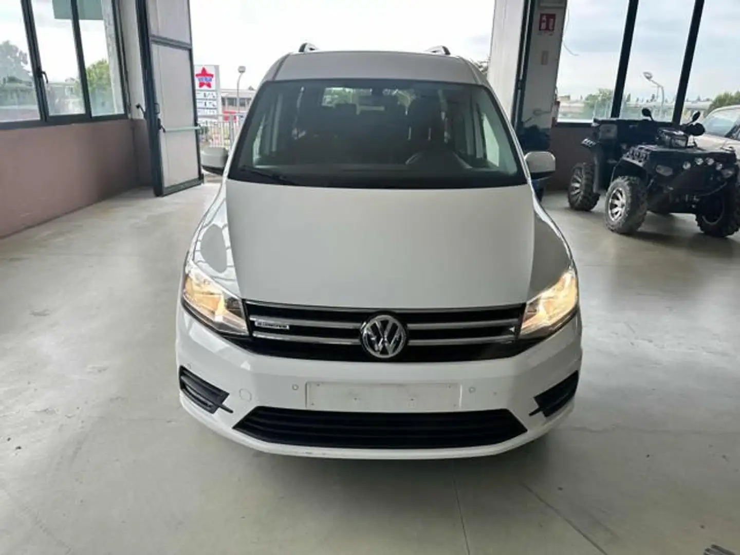 Volkswagen Caddy 1.4 TGI DSG 7 posti Trendline Maxi Bianco - 1
