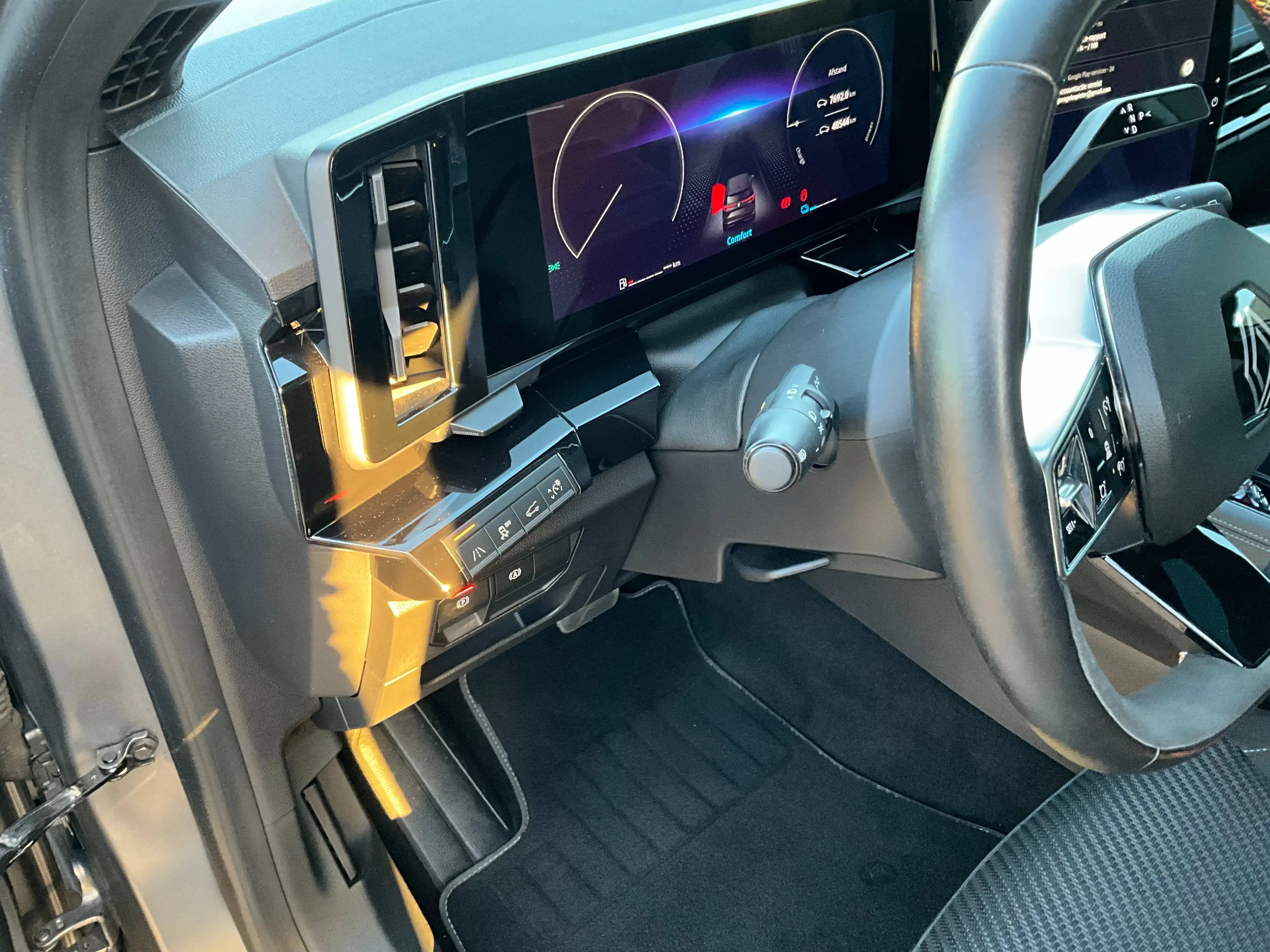 Renault Espace Esprit Alpine E tech full hybrid 200 — photo 9