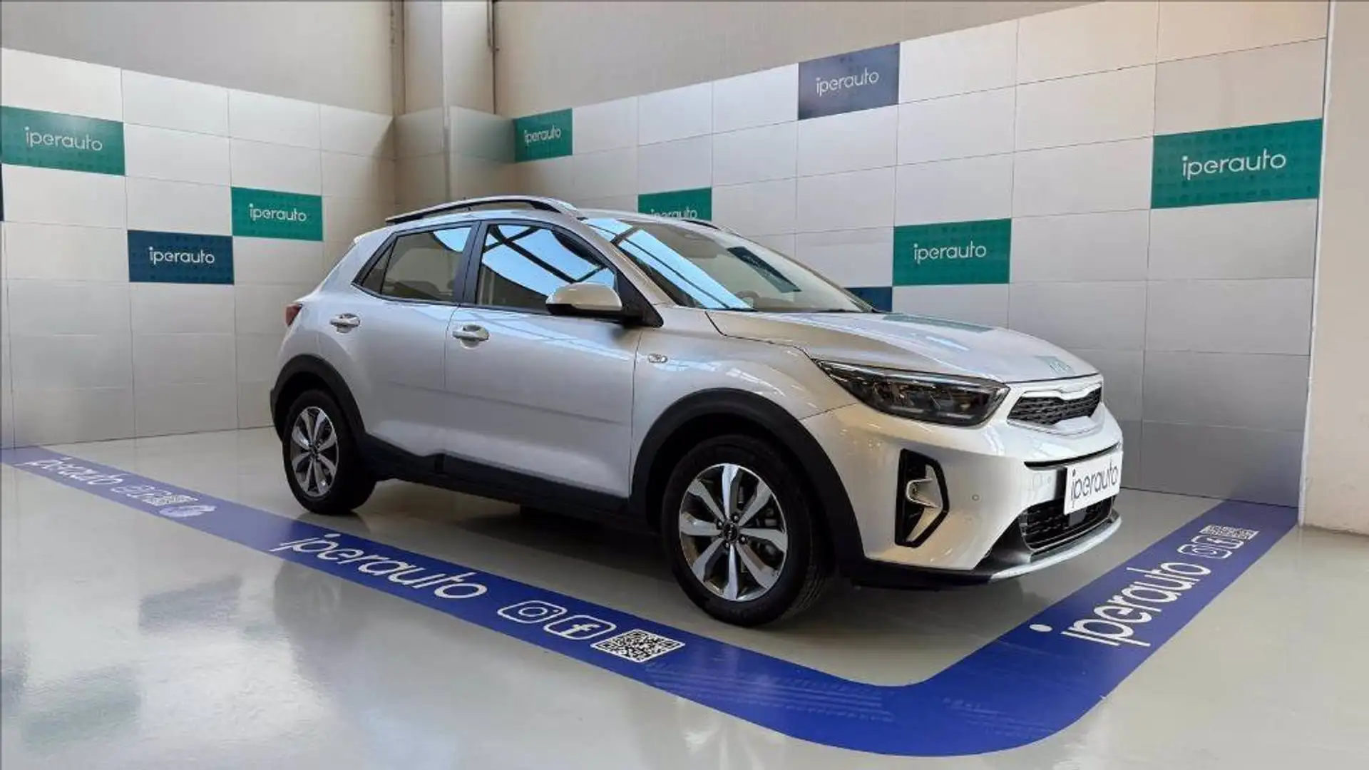 Kia Stonic 1.2 dpi urban techno&design pack gpl 82cv Gris - 1