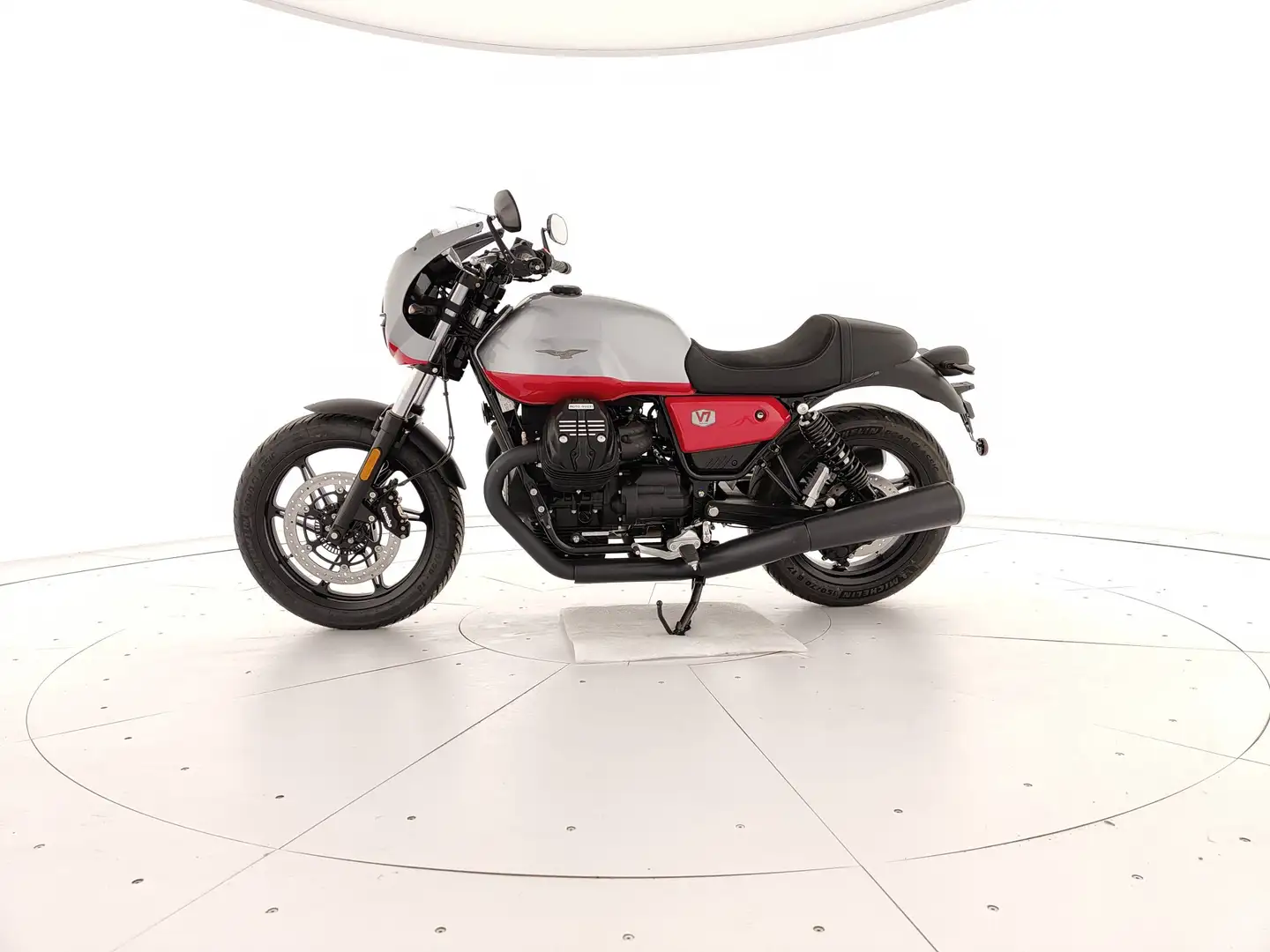 Moto Guzzi V7 STONE CORSA Grigio - 2