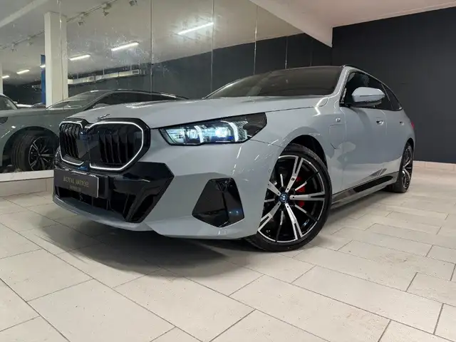 BMW 530 e xDrive Touring Msport Pro! 2911 km! FULL!