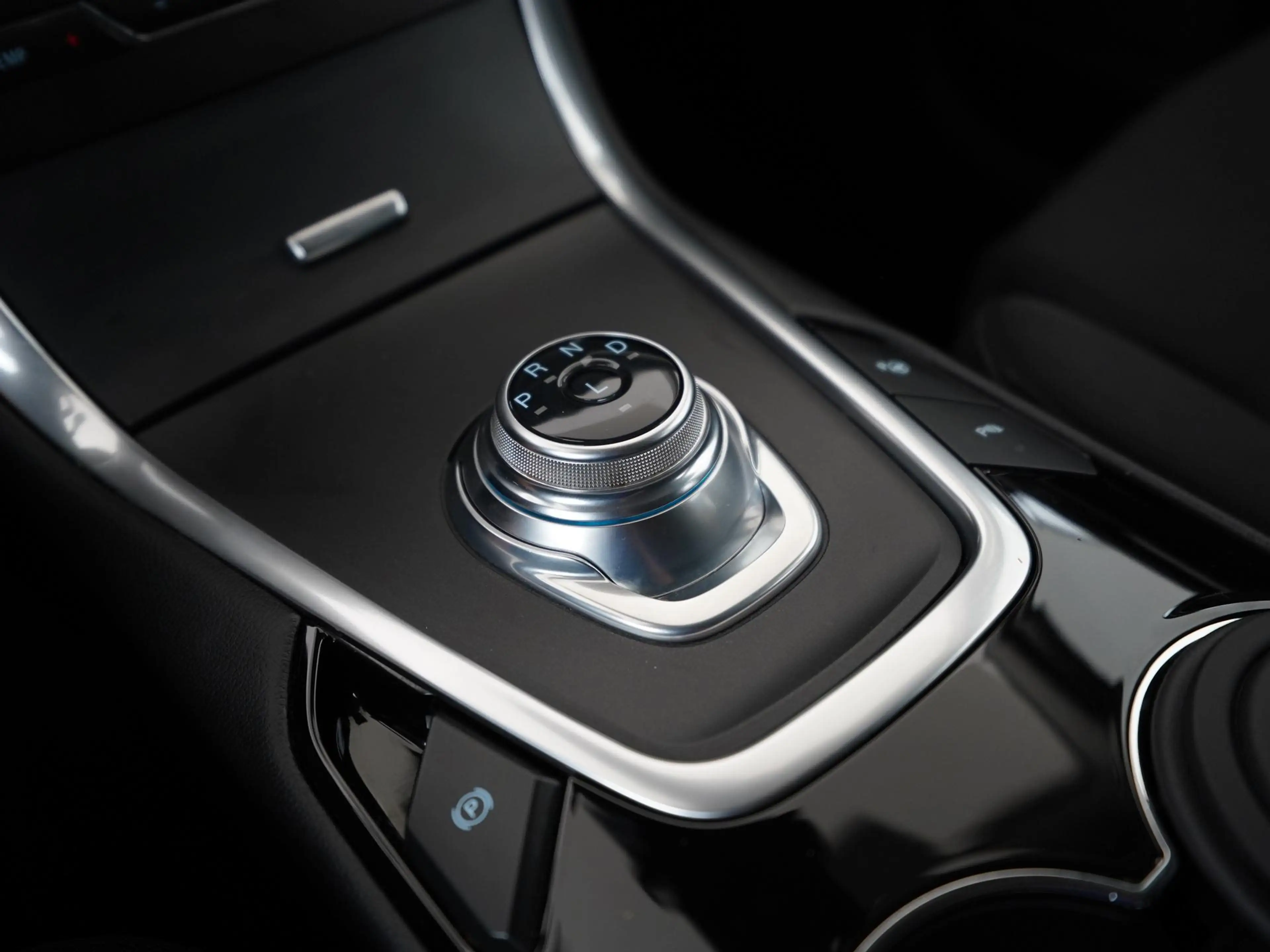 Ford S-Max 2.5i HEV Titanium | 7 Persoons | Trekhaak | Zondag — photo 10