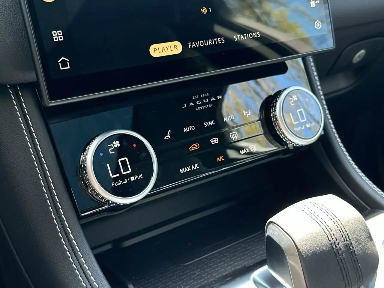 Jaguar F-Pace снимка Jaguar F-Pace