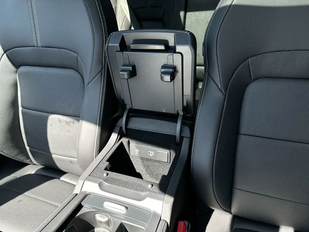 Jaguar F-Pace снимка Jaguar F-Pace