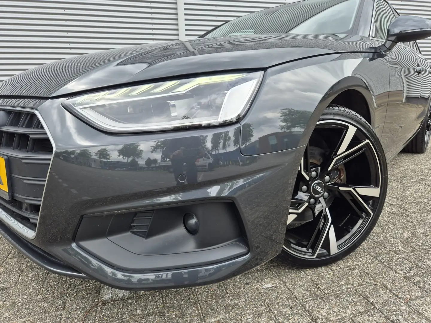 Audi A4 Avant 35 TFSI Advanced Edition Automaat,navi/camer Grijs - 2