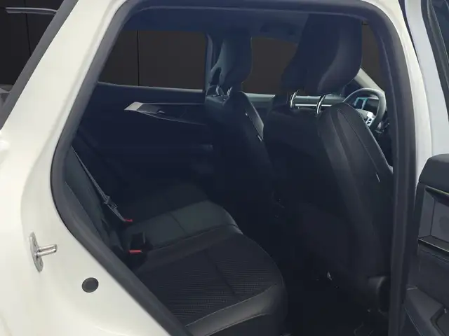 Renault Austral view 7