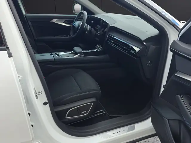 Renault Austral view 6