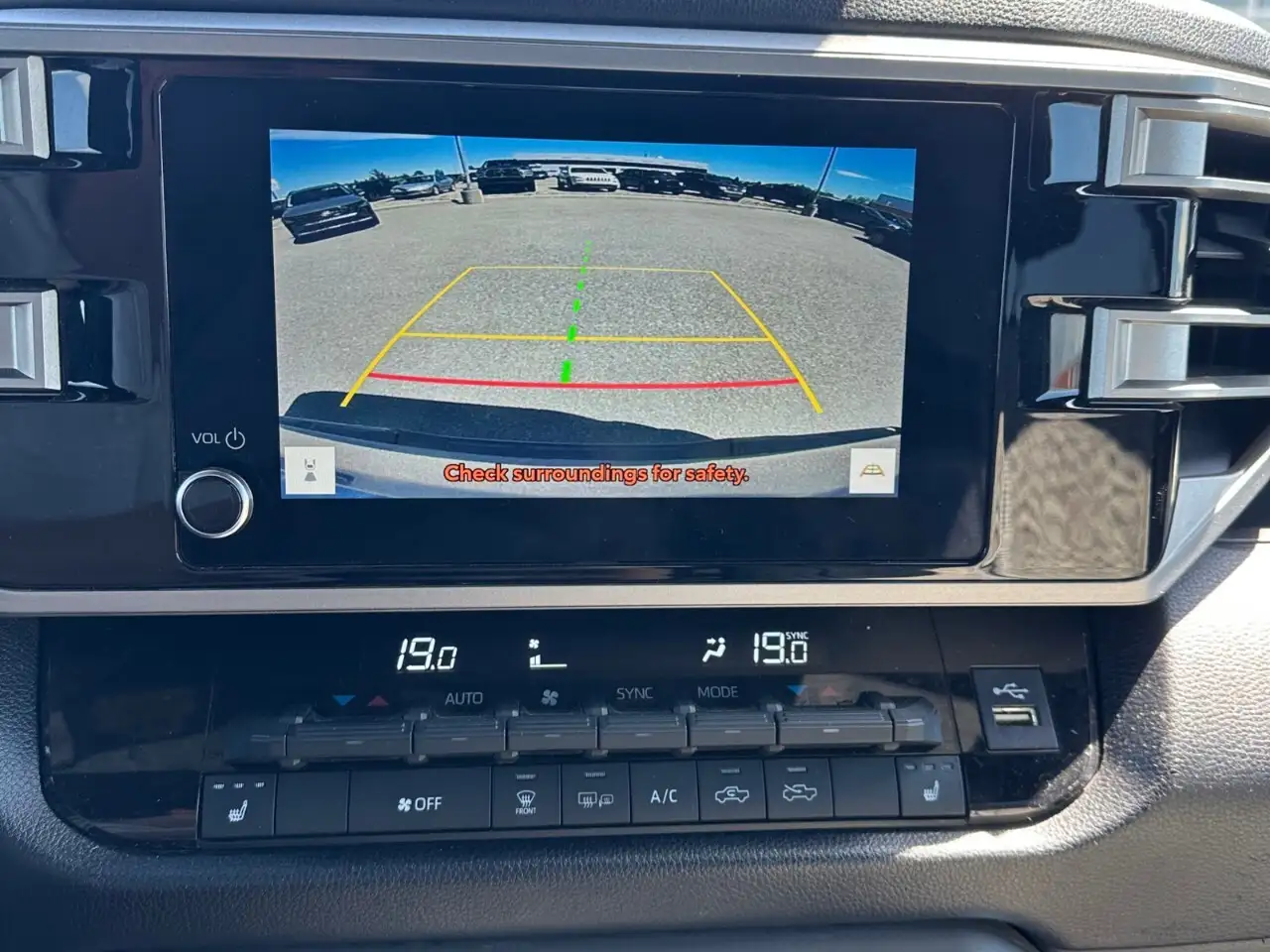 Toyota Tundra photo Toyota Tundra
