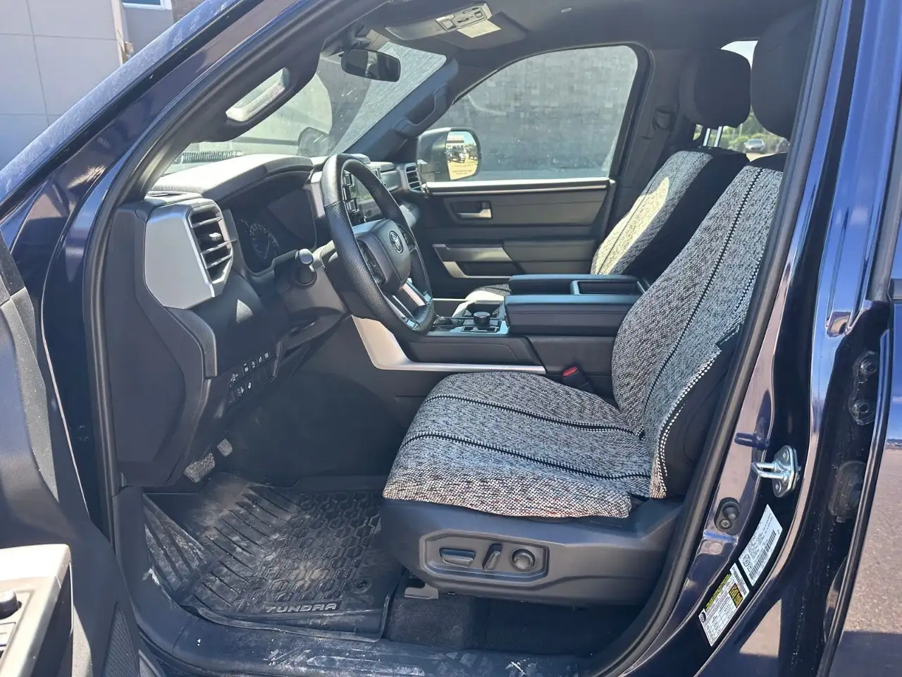 Toyota Tundra photo Toyota Tundra